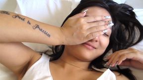Thai girlfriend wakes up early for sexy time with her lover