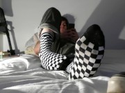Vénère mes pieds français après une journée de skate (partie 1)
