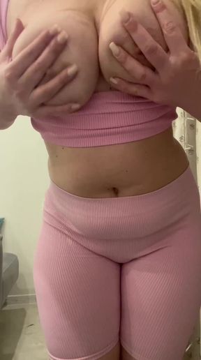 pretty in pink showing off for you
