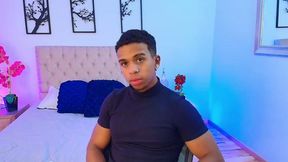 Romeo Kiing Private Show