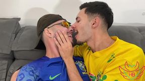 putaria com meu amigo depois do jogo do brasil
