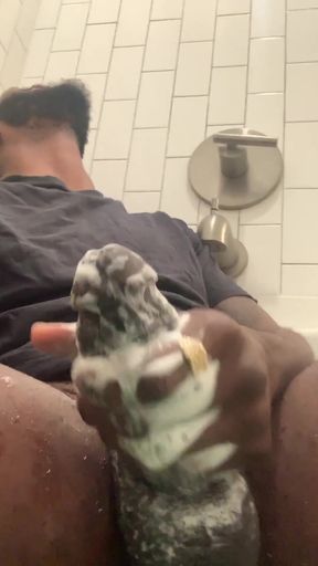 Matt Bishop Soapy Tub Jerk Off Session With Cum Shooting Everywhere!