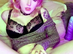 Amateur blonde teen fucks pussy and ass with toy