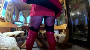 European mature babe gives a sloppy cigar head in ripped pantyhose