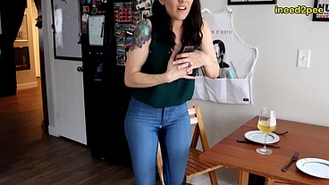 Sinn Sage peeing her tight jeans at restaurant