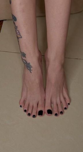 Long Toes Spreading and Toe Wiggling, black toenail polish