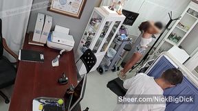 ginecologo cachondo se corre dentro del cono de esta preciosa chica virgen