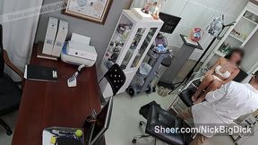 ginecologo cachondo se corre dentro del cono de esta preciosa chica virgen