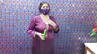 Pakistani Amateur Milf Masturbating with Cucumber