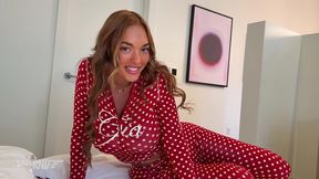 big titty australian babe needs help with rent money - alanna pow