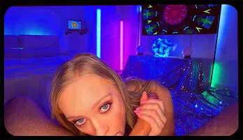 Braylin Bailey’s Wild Ride: Petite Blonde’s Passion Unleashed