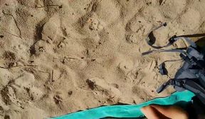 str8 men jerking in beach for a slut