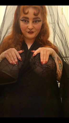 Seasonal Mistress Ready to Ensnare You in My Web