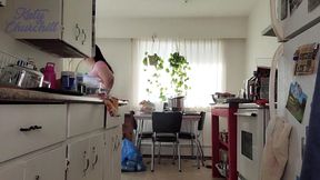 Fat Slob Pisses Everywhere