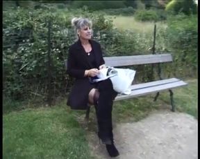 Danielle Mature Women to the Point