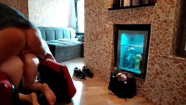 Rothaarige Teenieschlampe mit der Fickmaschine bearbeitet (bad audio)
