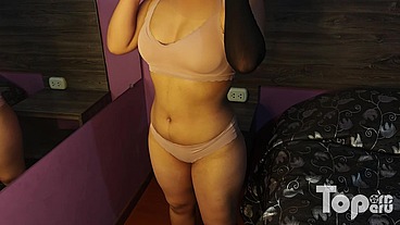 Casting 040 - Jazmín es la más gritona del canal... Mira como le reviento el culo a esta jovencita hermosa
