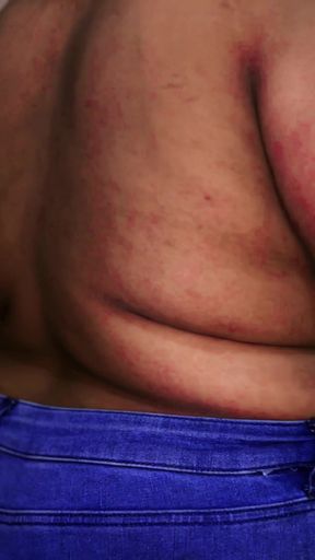 Key moment from "Moti Gand aur Dodh wali Chachi Jii ko Kitchen Par Assi se Choda uski guptang ka pani nikal"