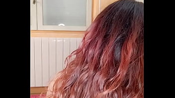 Comme promis, voil&agrave_ la vid&eacute_o tant attendue, je me dilate mes petits trous avec...