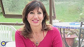 Super Hot Milf Tara Holiday Shows Her Big Boobs & Fingers Her Pussy For You - MatureNL