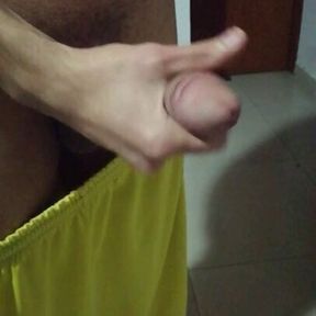 QUICK CUM! I START MY DAY WITH A MORNING WANK, CUM ON FLOOR