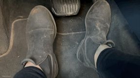 PEDAL PUMPING IN ANKLE BOOTS, DIRTY SMALL FEET - MP4 HD