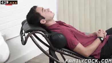 PetiteTeen- Handjob Heaven with an older guy who knows how to please his girl