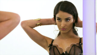 Emily Willis cu sâni mici futută anal de un penis imens, Dredd și Jules Jordan