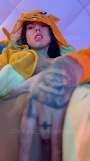 Today I've been very horny and I've been playing with my pussy until I cum