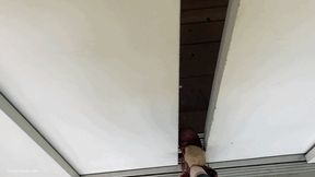 ELEVATOR TRAPPED HER BOOT ONE SHOE LOST - MOV Mobile Version