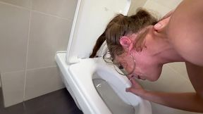 fantom ep. #17 - alice maze: xmas special (toilet head dunking and facial)