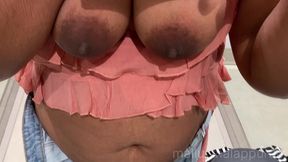 mallu wife trying sexy dresses in trail room and fingering from shopping mall trail room,malappuram, kerala