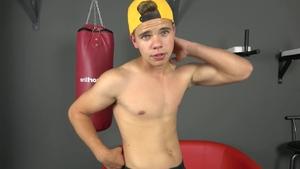 EastBoys: Hairy Muscular Guy Jerks Off and Shows Off on Cam