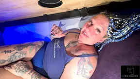 Big booty MILF gives BBC a sloppy blowjob on milking table