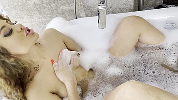 kinky bubble bath with Marina Maya