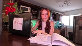 REDHEAD DESPERATE TO WET JEANS