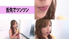 Gorgeous Japanese hottie practices her blowjob skills on a banana