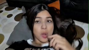 Compartiendo habitaci&oacute_n de hotel con mi hermanastra tetona ( CASERO REAL)