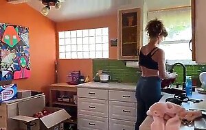 Fucking a fan from the thrift shop