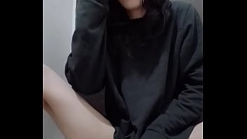 Tu Bro El Femboy Se toca para ti y prueba su semillita