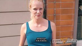 Watch Perky Claudia Sweas Dirt