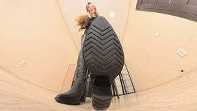 Kira - black leather boots VR 360 Full HD