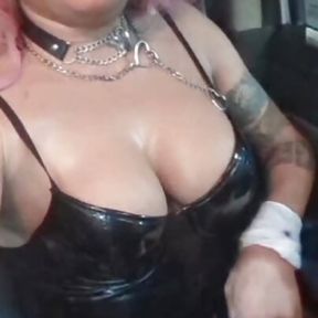 Bunny masturbating in car