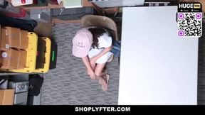 Cute youthfull chick gets a messy facial cumshot from guard