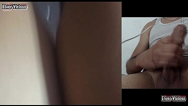 La esposa de mi jefe queria que le de clases en videollamada y se le salio la puteria y nos masturbamos juntos