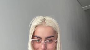 Community Creator
 @ilovealana @Showing Boobs & #Blonde #Glasses #Big Boobs gratis clips sex | Tik.Porn