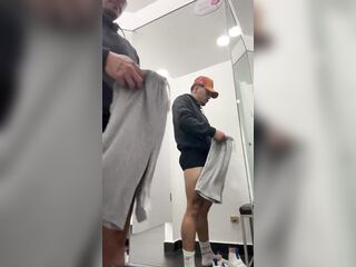 I get hawt in the fitting rooms