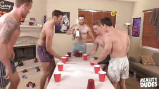 Felace, masturbace, výstřik, honění, bez sedla – Shawn Reeve, velký péro v zadku