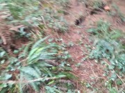 Senderista Se Saca la Polla Buscando Setas🍄y Descarga Se Semen En Una De Ellas