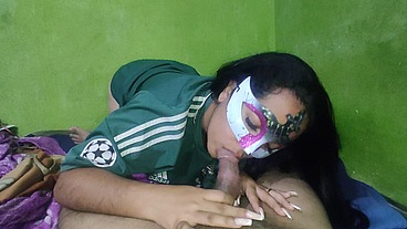 Muñequita hermosa fan del real madrid me chupa la verga / AbneyZimmer / LeandroZimmer